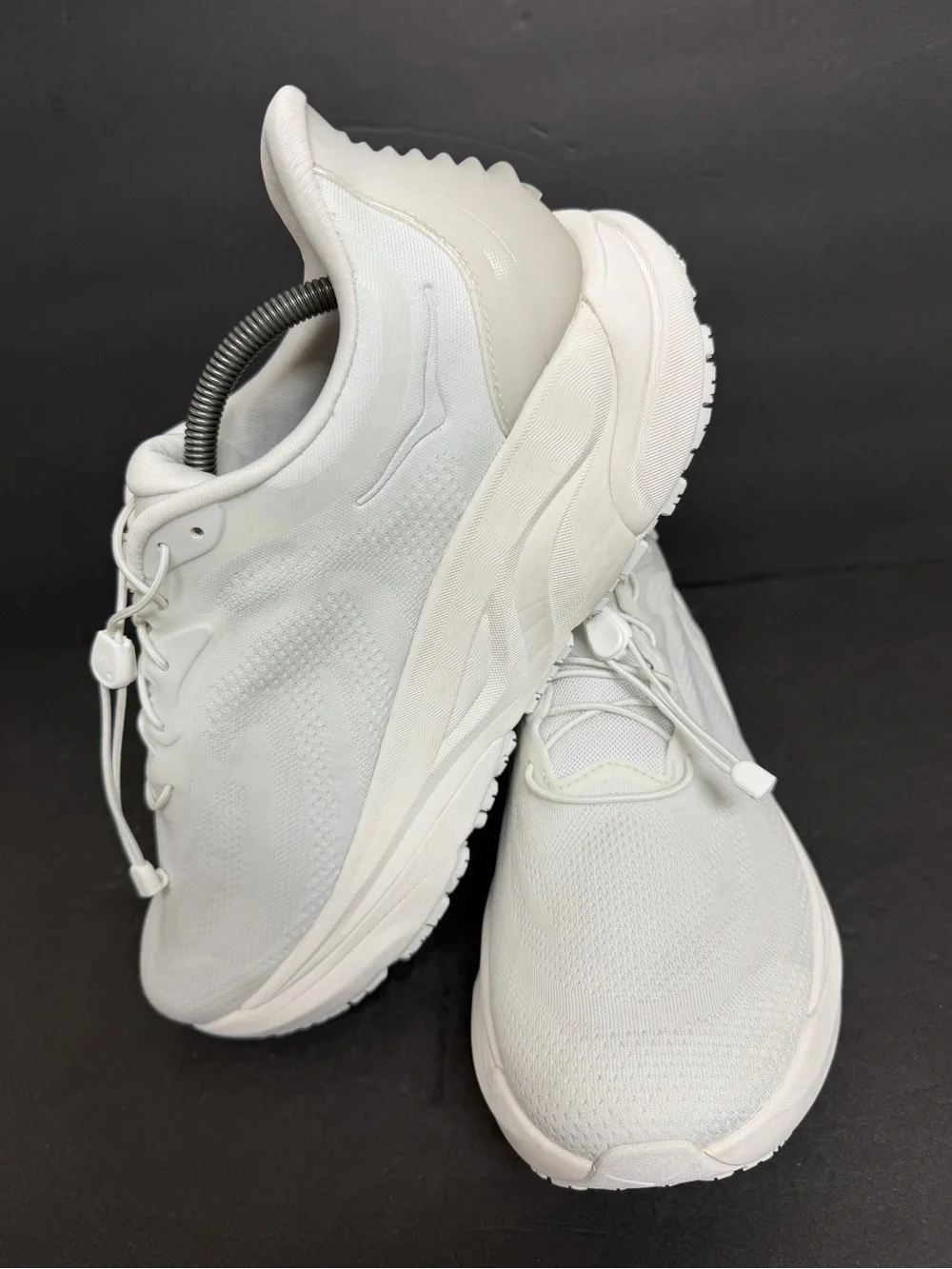 NEW Hoka One One Arahi SR Men’s Size 10.5 (2E WIDE) 1168714-WWH Shoes Rare White